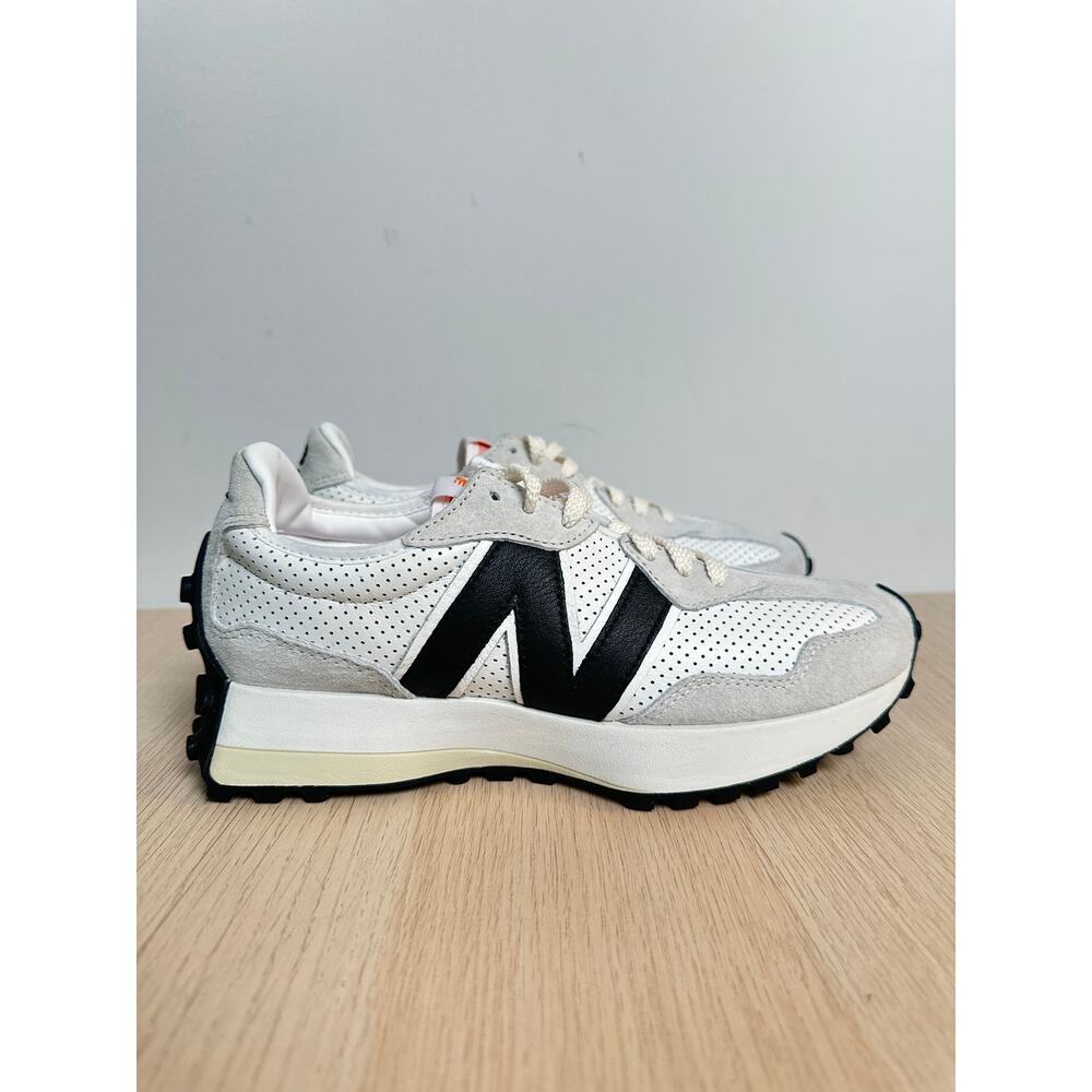 New Balance 327 x Casablanca Black and White - Size 7M / 8.5 W NEW